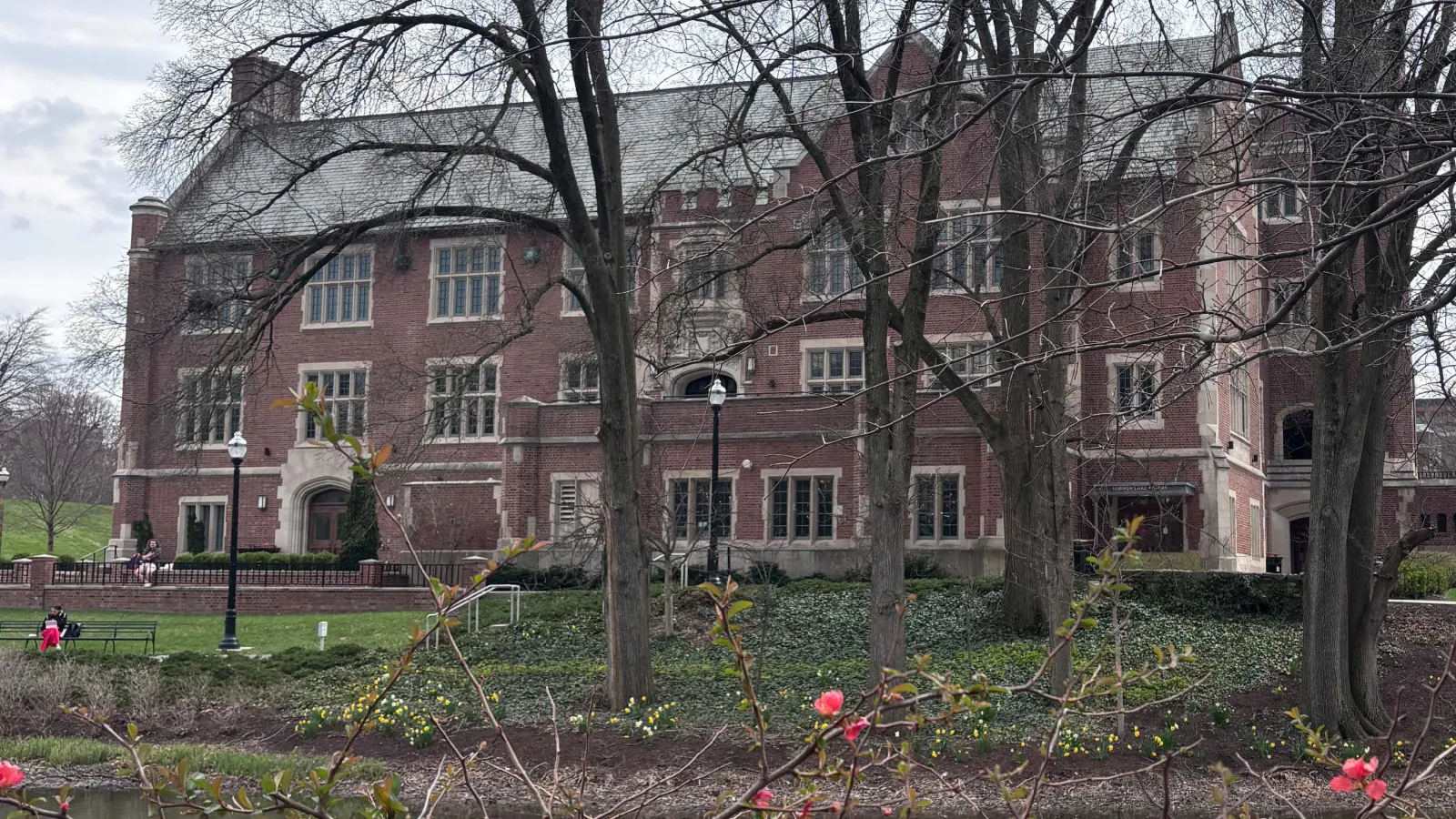 View of Pomerene Hall and Mirror lake on the Ohio State University main campus.